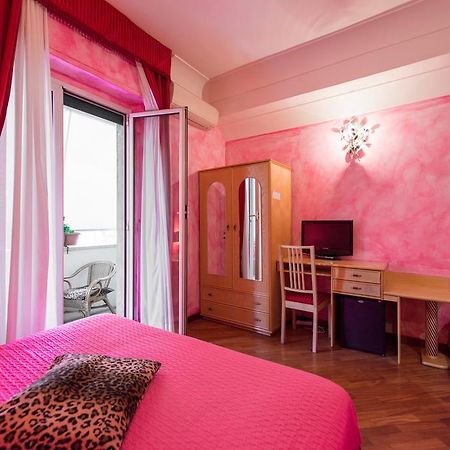 Rifugio Di Roma Bed & Breakfast Exterior photo